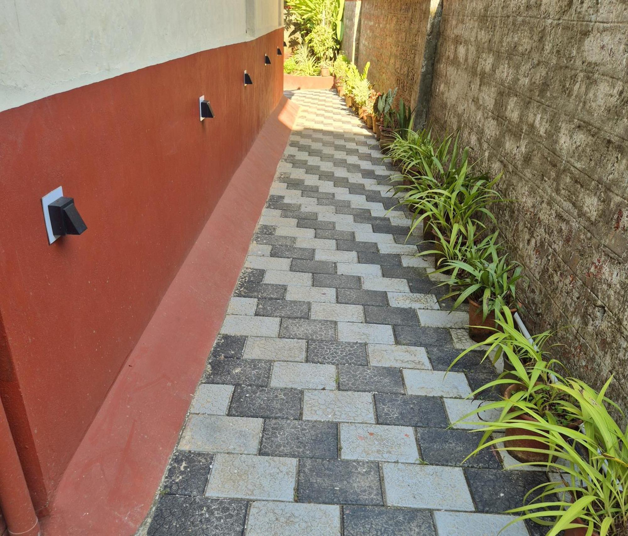 Sunny Smiles Homestay Mangalore Eksteriør bilde